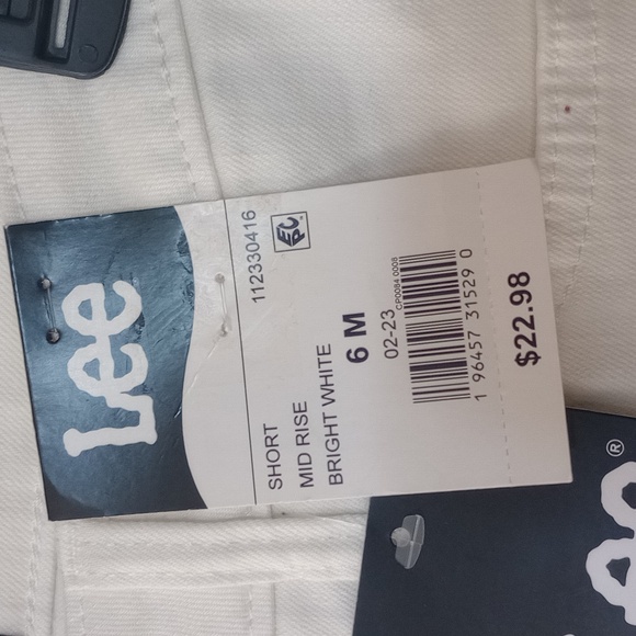 NWT Lee Mid rise short size 6 m White - Picture 6 of 7